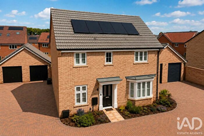 4 Bedroom Detached House For Sale In Mirabelle Close, Ely, Cambridgeshire, CB6