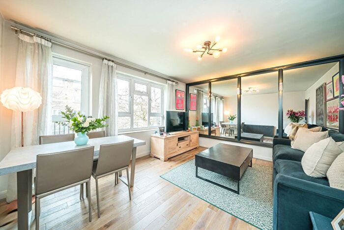 2 Bedroom Flat For Sale In Thomas House, London, SW4