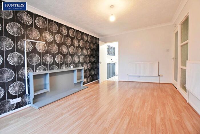 2 Bedroom Flat For Sale In Kensington Road, Scunthorpe, DN15