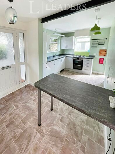 2 Bedroom End Of Terrace House To Rent In Chestnut Grove, PO22