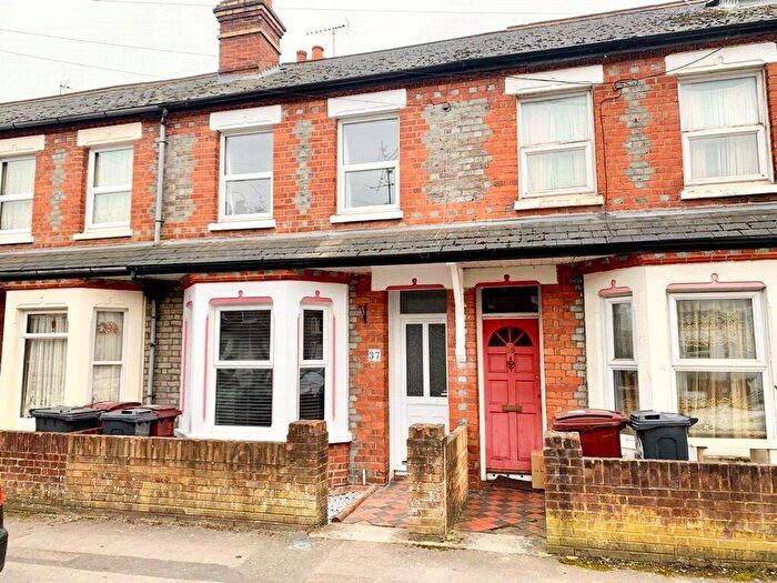 3 Bedroom Terraced House To Rent In Audley Street, Reading, Berkshire, RG30