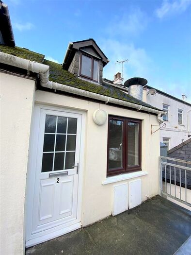 2 Bedroom Flat To Rent In Fore Street, Ivybridge, PL21
