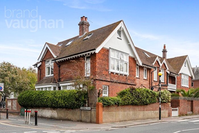 2 Bedroom Flat For Sale In Lansdowne Road, Hove, East Sussex, BN3