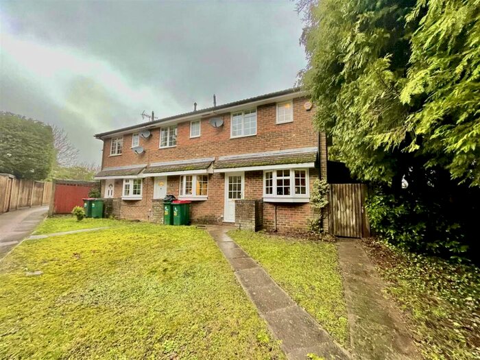 2 Bedroom House To Rent In Walton Heath, Crawley, RH10