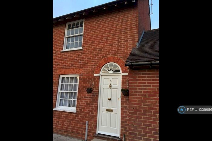 2 Bedroom Terraced House To Rent In The Maltings, Faversham, ME13