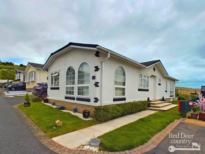 2 Bedroom Mobile/park Home For Sale In Doniford, Watchet, TA23