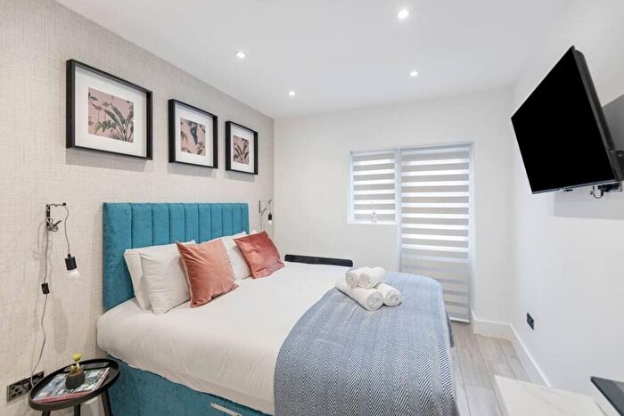 1 Bedroom Studio To Rent In Waverley Gardens, London, NW10