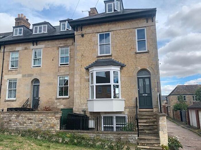 1 Bedroom Apartment To Rent In Brownlow Terrace, Stamford, PE9