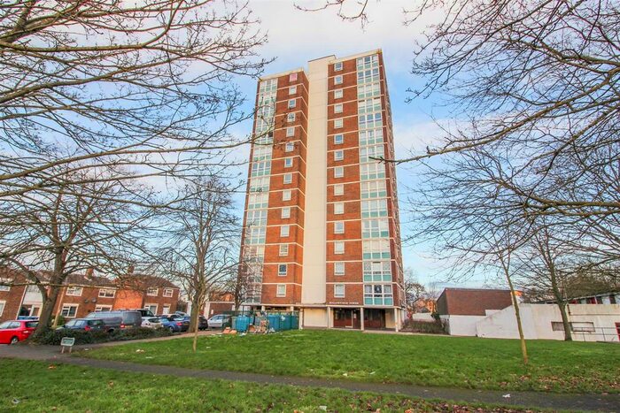 1 Bedroom Flat To Rent In Willowfield, Harlow, CM18