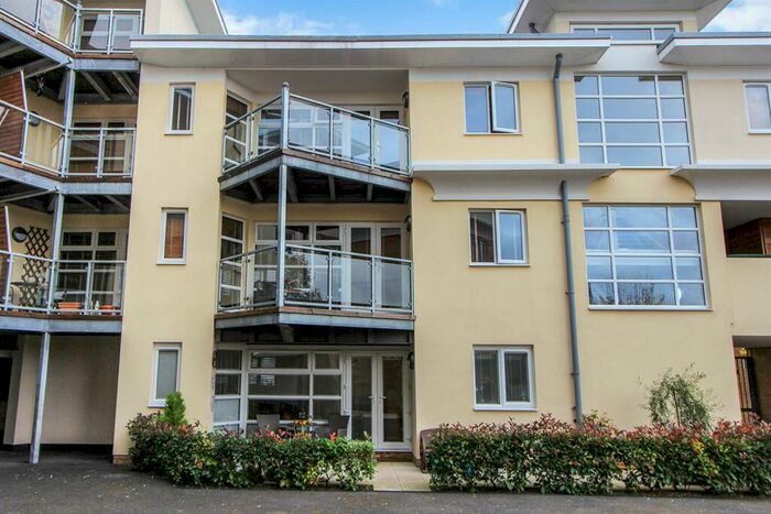 2 Bedroom Apartment To Rent In The Bridge Approach, Whitstable, CT5