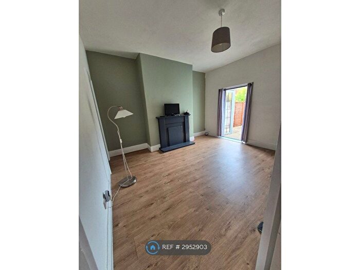 2 Bedroom Terraced House To Rent In Portobello St, Hull, HU9