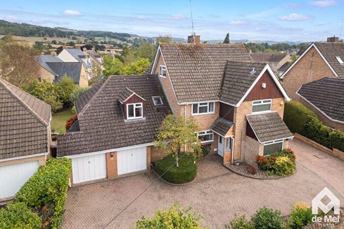 6 Bedroom Detached House For Sale In Greet Road, Winchcombe, GL54