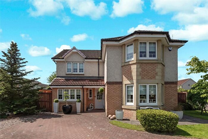 4 Bedroom Detached House For Sale In Toftcombs Avenue, Stonehouse, Larkhall, South Lanarkshire, ML9