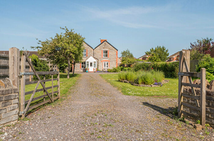 5 Bedroom Detached House For Sale In Brooks Road, Street, BA16