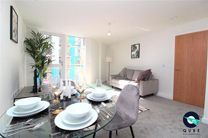 2 Bedroom Flat To Rent In Adelphi Wharf, Adelphi Street, Salford, Greater Manchester, M3