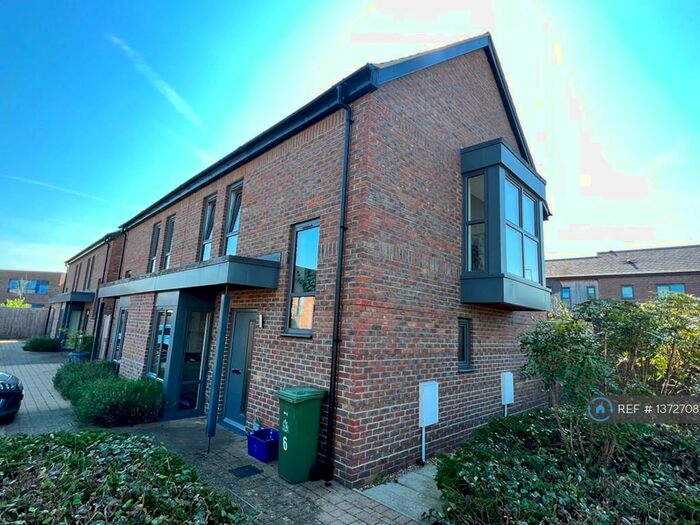 2 Bedroom Semi-Detached House To Rent In Bardeen Close, Oakgrove, Milton Keynes, MK10