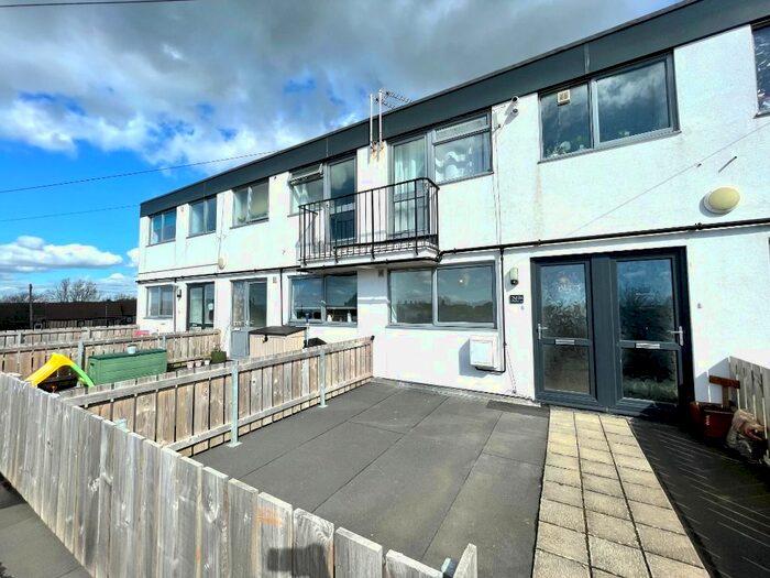 1 Bedroom Flat To Rent In Southway Drive, Southway, Plymouth, PL6