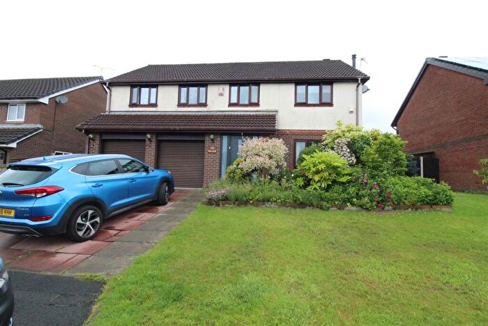 4 Bedroom Detached House For Sale In Vale Coppice, Horwich, Bolton, BL6