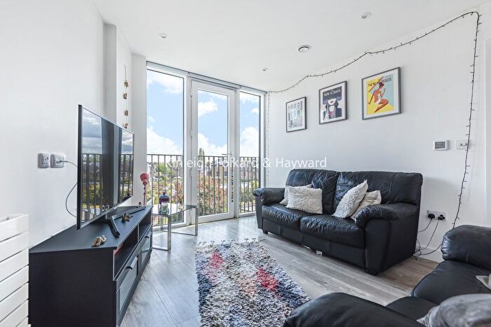 1 Bedroom Flat To Rent In Tooting High Street, Tooting, London, SW17