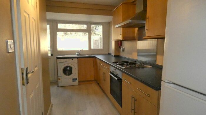 1 Bedroom Flat To Rent In Eccleston Road, London, W13