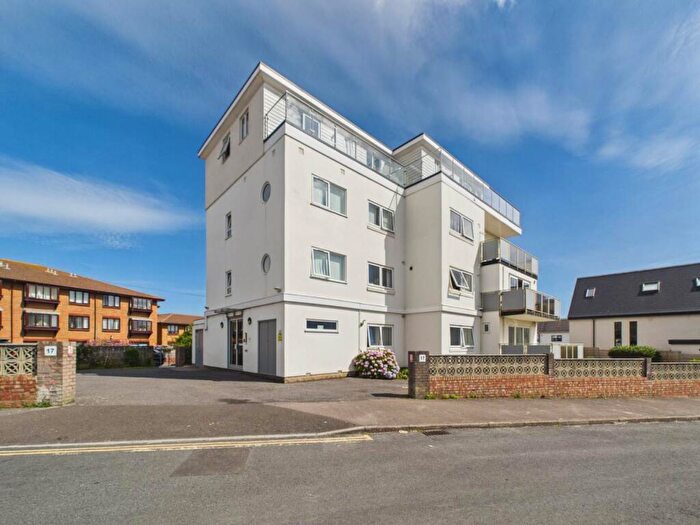 1 Bedroom Apartment To Rent In Warren Edge Road, Southbourne, Bournemouth, BH6