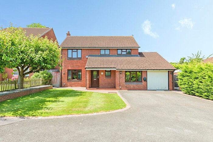 4 Bedroom Detached House For Sale In Beverley Close, Sutton Coldfield, B72