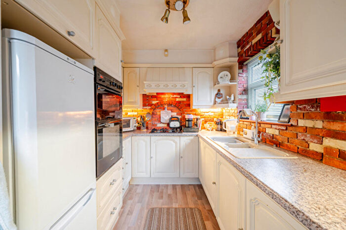 3 Bedroom Bungalow For Sale In Cavendish Avenue, Ruislip, HA4