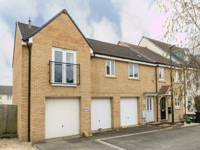 2 Bedroom Coach House To Rent In Normandy Drive, Yate, Bristol, BS37
