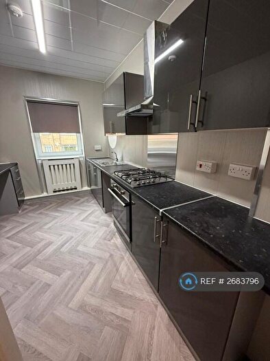 3 Bedroom Flat To Rent In Nethercairn Road, Glasgow, G43