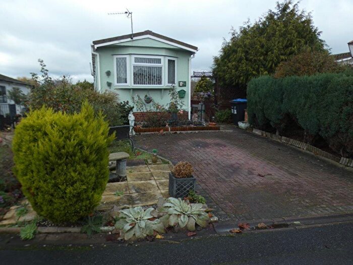 2 Bedroom Mobile Home For Sale In Graceland Mobile Home Park, Farndon Road, Market Harborough, Leicestershire, LE16