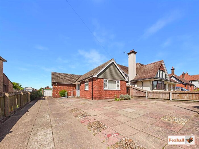 2 Bedroom Detached Bungalow For Sale In Sidegate Lane, Ipswich, IP4