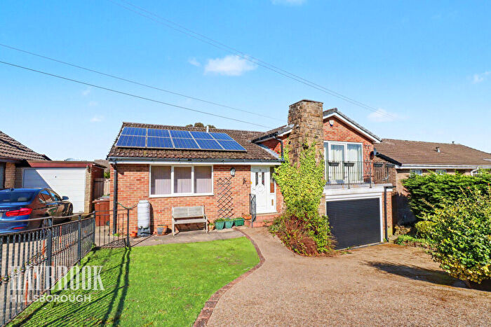 3 Bedroom Detached House For Sale In Townend Lane, Sheffield, S36