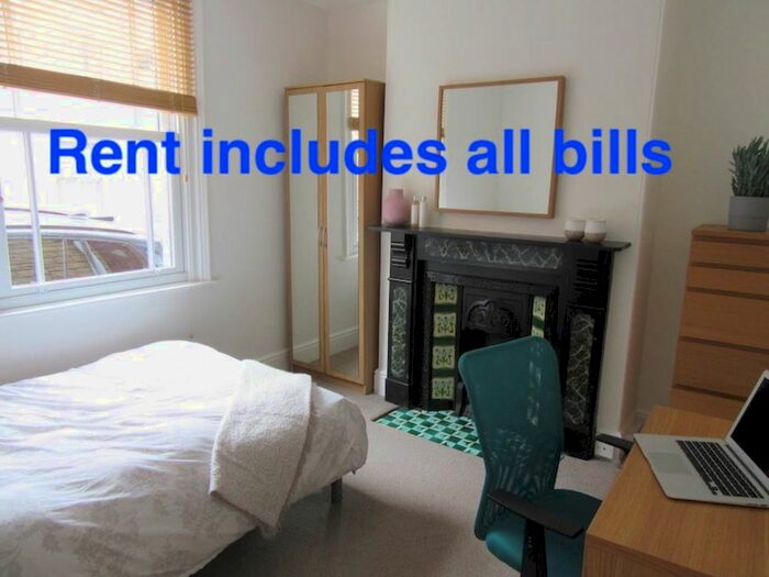 4 Bedroom Terraced House To Rent In Hoopern Street, Exeter, EX4