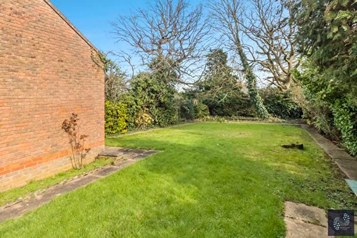 4 Bedroom Property To Rent In Southway, London, N20