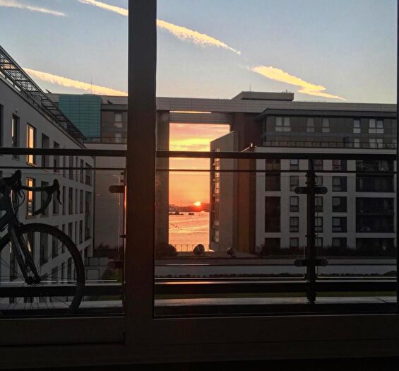 2 Bedroom Apartment For Sale In Ferry Court, Cardiff Bay, CF11