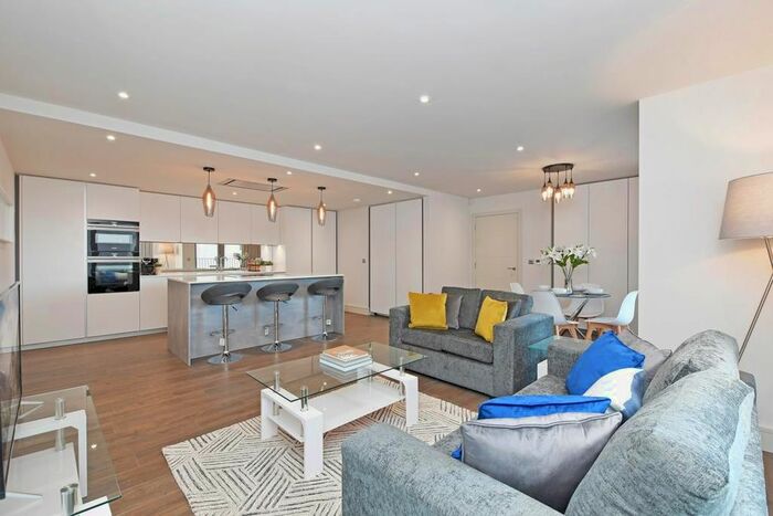 2 Bedroom Flat For Sale In Apartment Berkeley Place, Chelsea Heights, Sheffield, S11