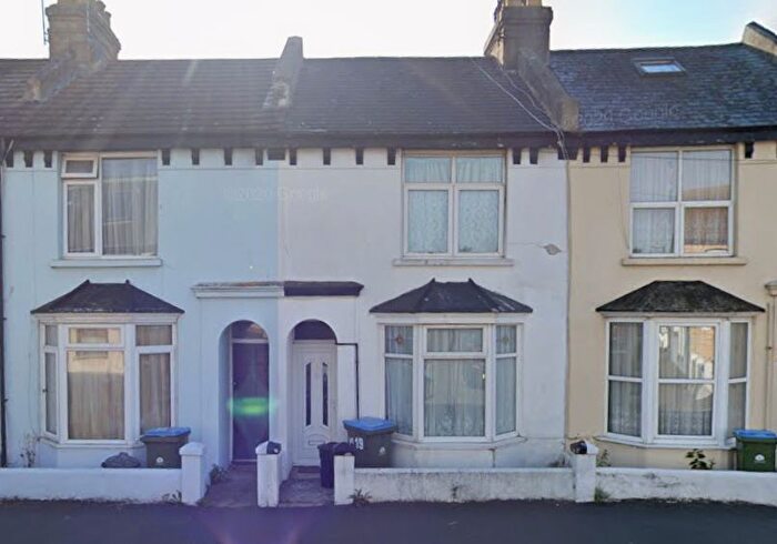 3 Bedroom Terraced House For Sale In Crescent Road, Bognor Regis, West Sussex, PO21