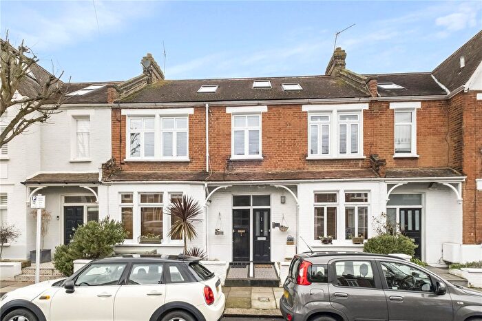 3 Bedroom Maisonette For Sale In Melrose Road, Barnes, London, SW13