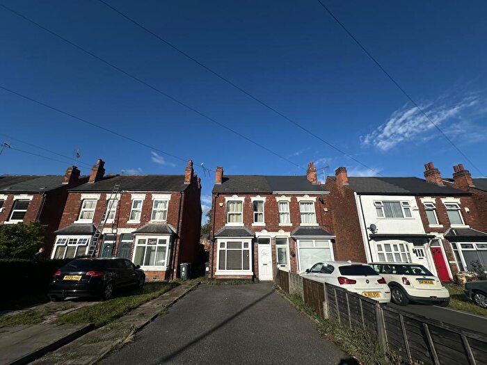 3 Bedroom Semi-Detached House To Rent In Umberslade Road, Selly Oak, B29