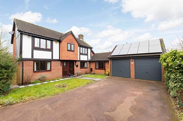 4 Bedroom Detached House For Sale In Prince Grove, Abingdon, OX14