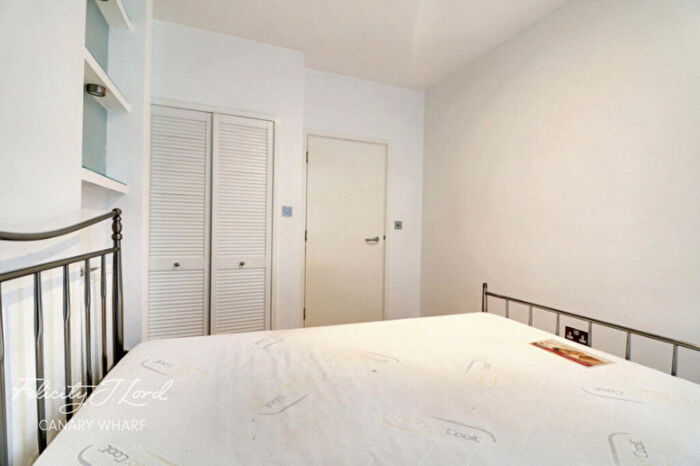 1 Bedroom Apartment To Rent In Manila Street, London, E14