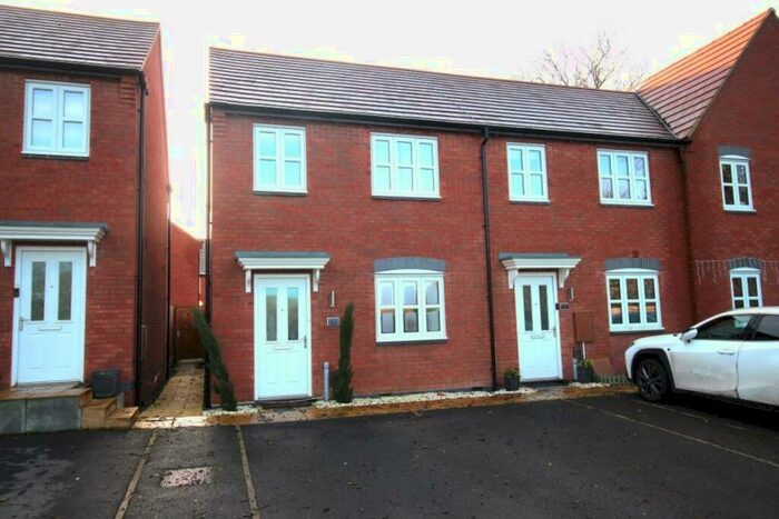 3 Bedroom Semi-Detached House To Rent In Bedroom Semi-Detached House, Eagle Drive, Chellaston, DE73