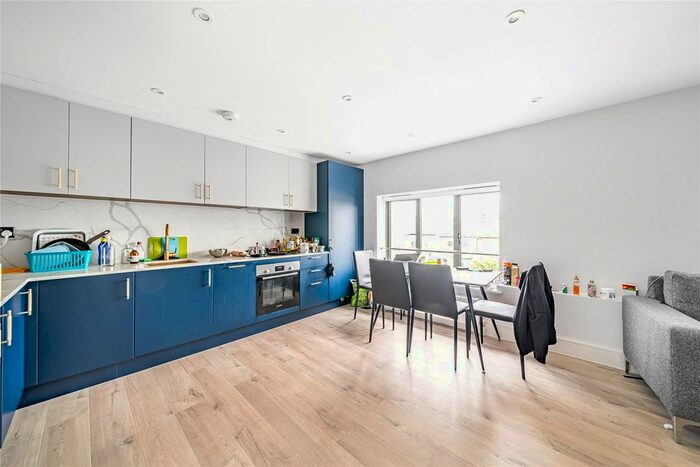 1 Bedroom Flat To Rent In Cowdrey Road, Wimbledon, London, SW19