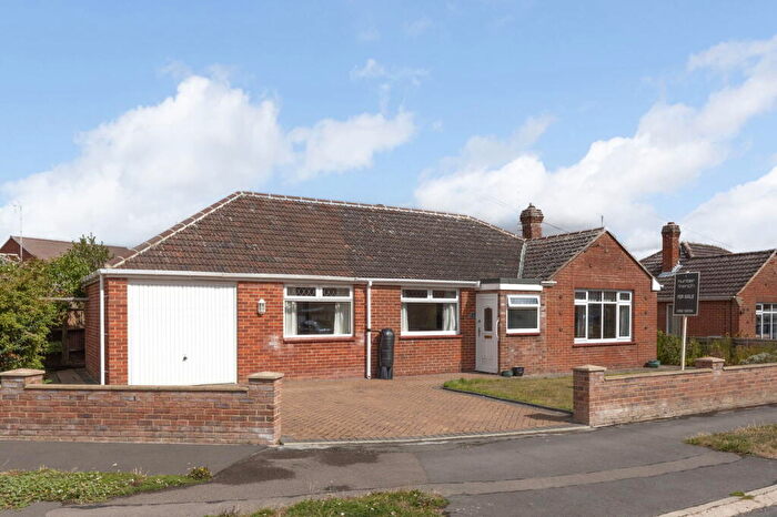 3 Bedroom Detached Bungalow For Sale In Devizes, Wiltshire, SN10