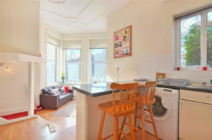 Studio To Rent In Parsifal Road, West Hampstead, NW6