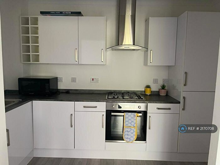 1 Bedroom Flat To Rent In Founder Close, London, E6