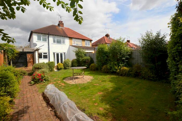 2 Bedroom Detached House To Rent In Marsack Street, Caversham, Reading, RG4
