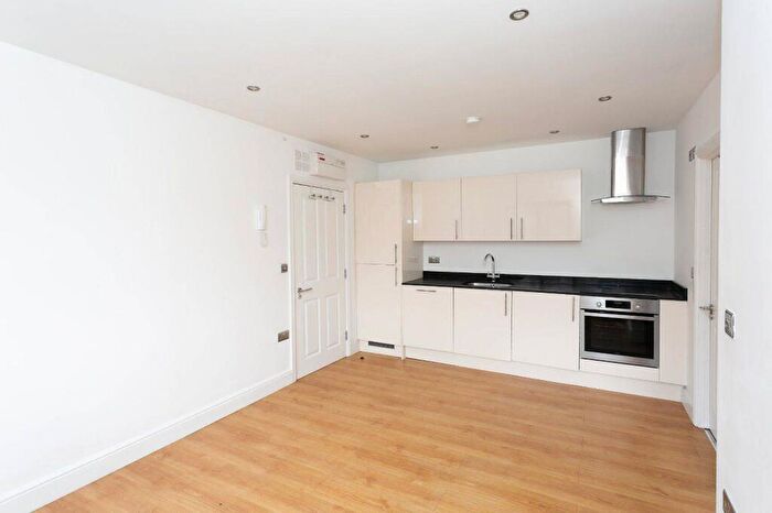 1 Bedroom Flat To Rent In Swan Court, , Hemel Hempstead, HP1