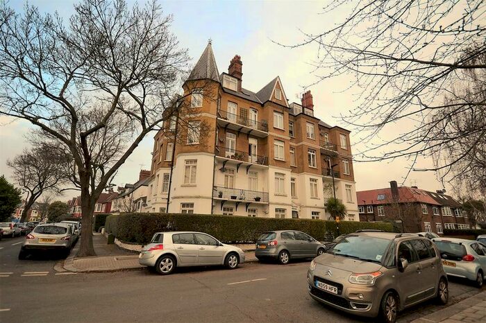 2 Bedroom Flat To Rent In Grove Park Terrace, London, W4