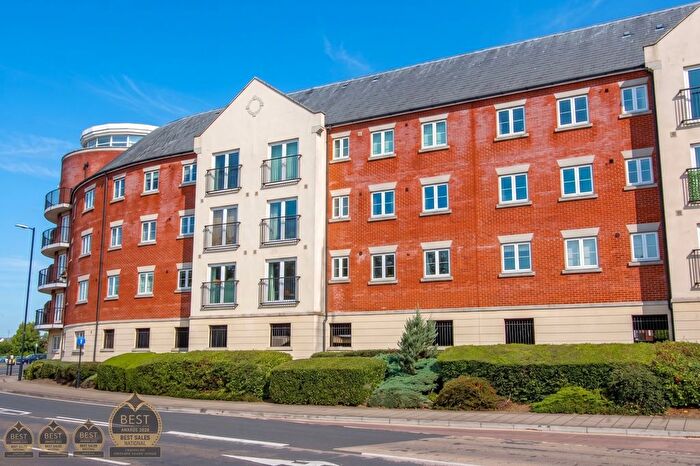2 Bedroom Flat For Sale In Flat Regency Court, Brookbank Close, Cheltenham, GL50